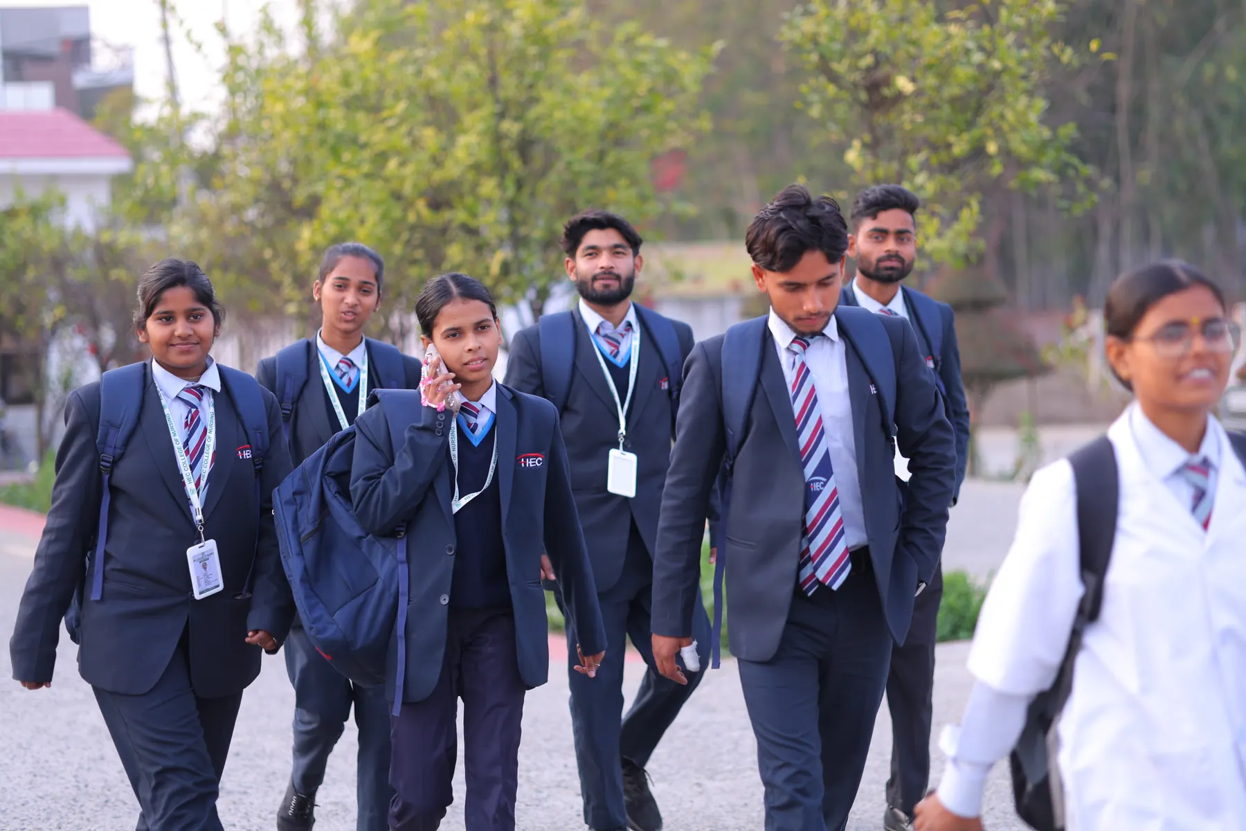 Students walking across the campus together